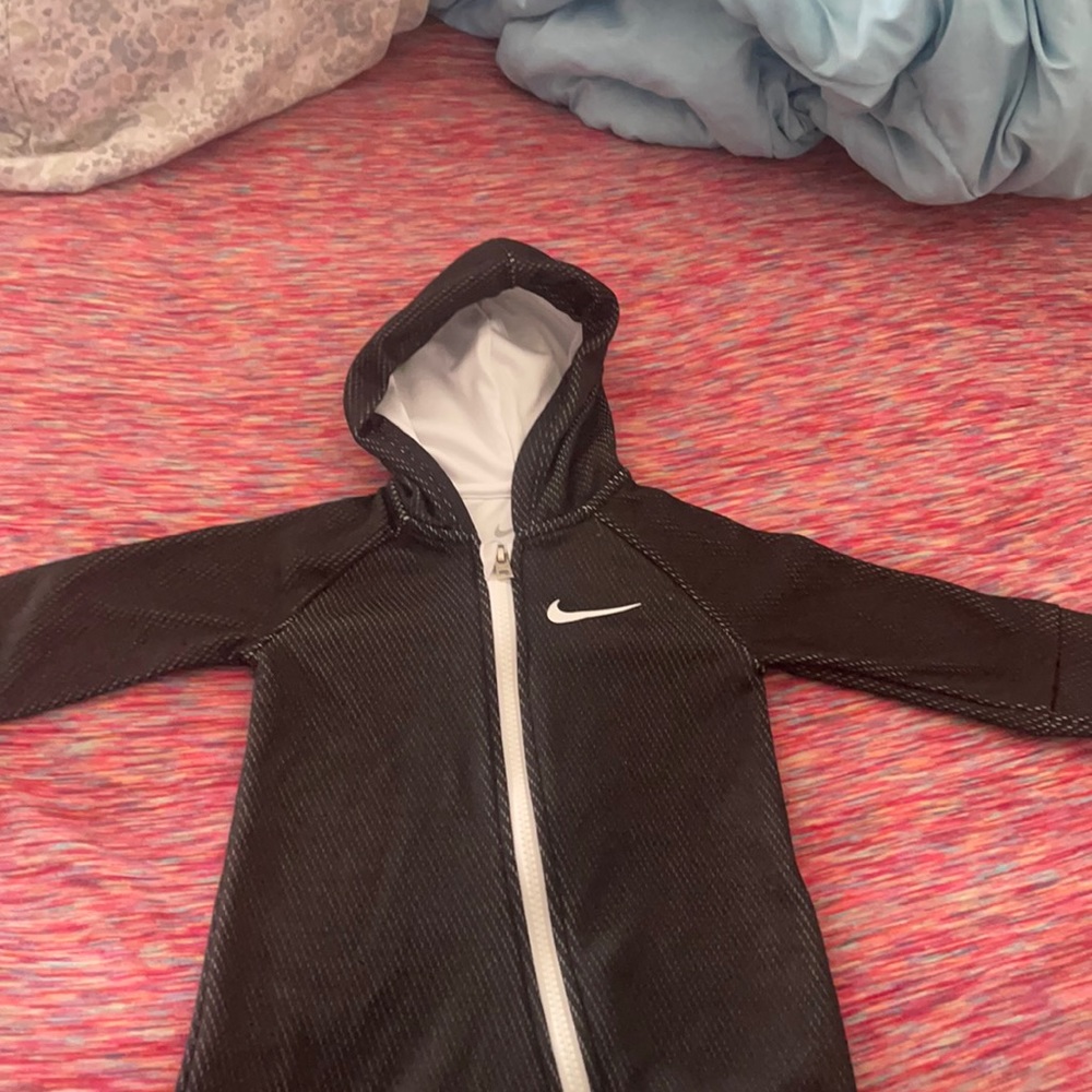 Nike Onesie ! Unisex ! 12 months I’m size